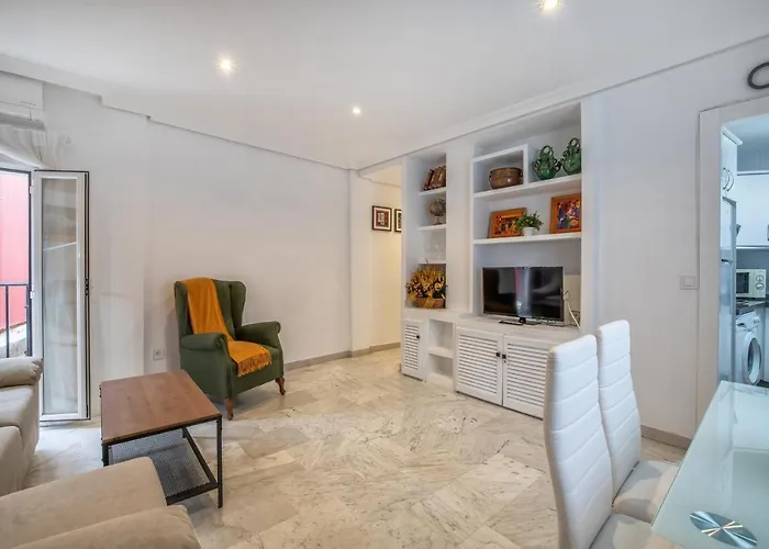 Zafiro Apartment&parking In The Historical Centre Apartman