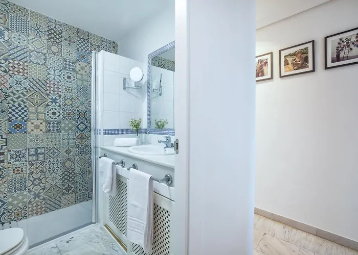 Zafiro Apartment&parking In The Historical Centre Διαμέρισμα *